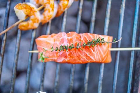 Lachsfilet auf dem Grill